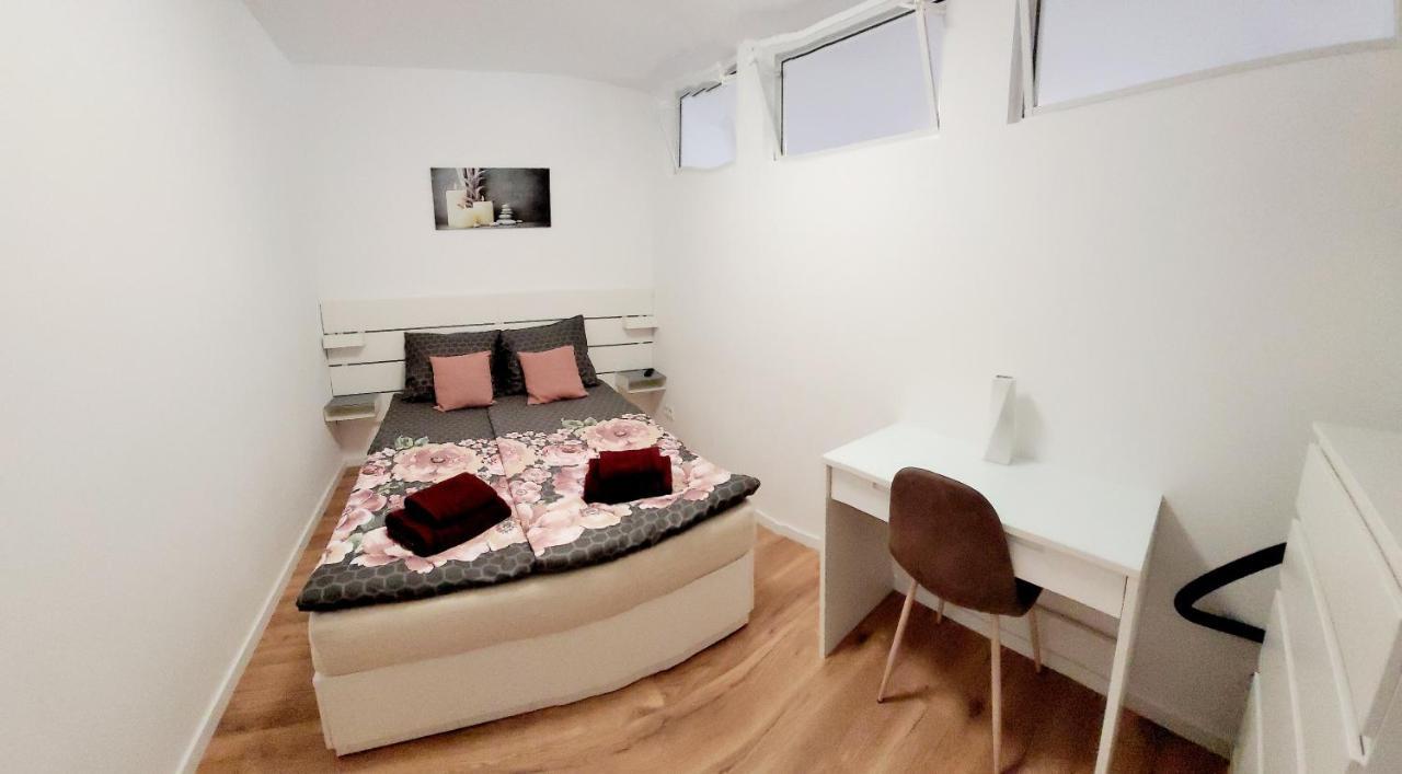 Appartement 3-Zimmer, Bis 6 Personen Mit Parkplatz à Mülheim an der Ruhr Extérieur photo