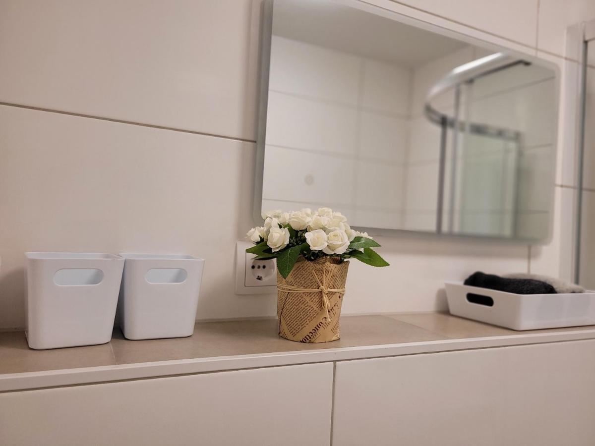 Appartement 3-Zimmer, Bis 6 Personen Mit Parkplatz à Mülheim an der Ruhr Extérieur photo