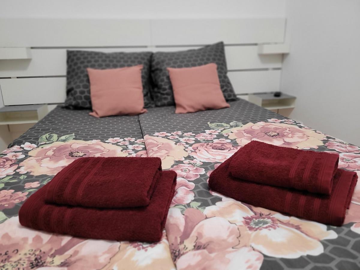 Appartement 3-Zimmer, Bis 6 Personen Mit Parkplatz à Mülheim an der Ruhr Extérieur photo