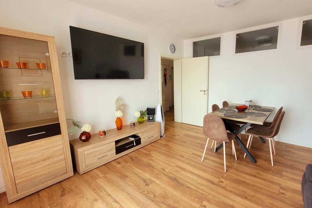 Appartement 3-Zimmer, Bis 6 Personen Mit Parkplatz à Mülheim an der Ruhr Extérieur photo